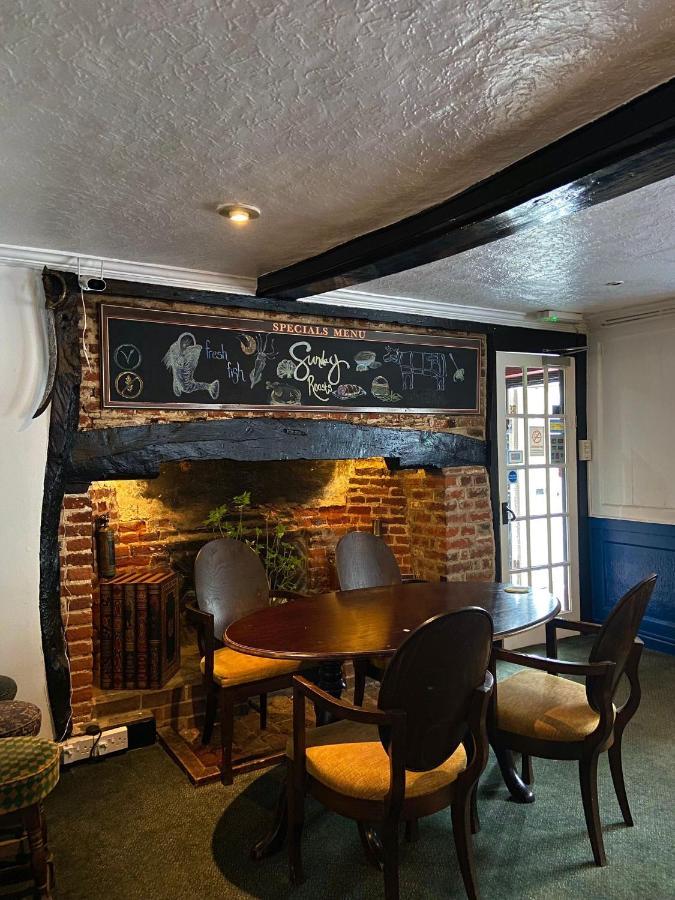 The King'S Lodge Hotel Kings Langley Exterior photo