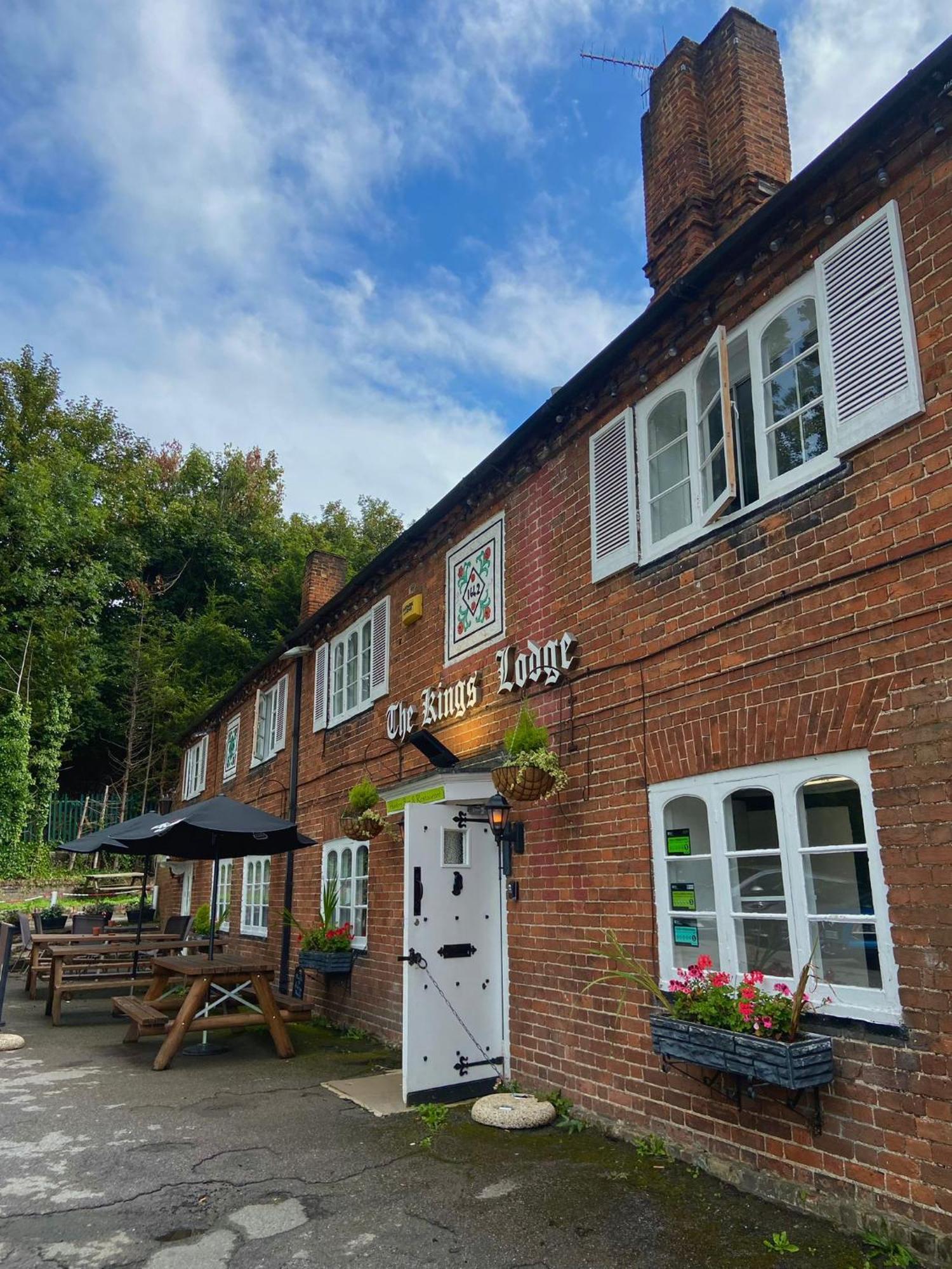 The King'S Lodge Hotel Kings Langley Exterior photo